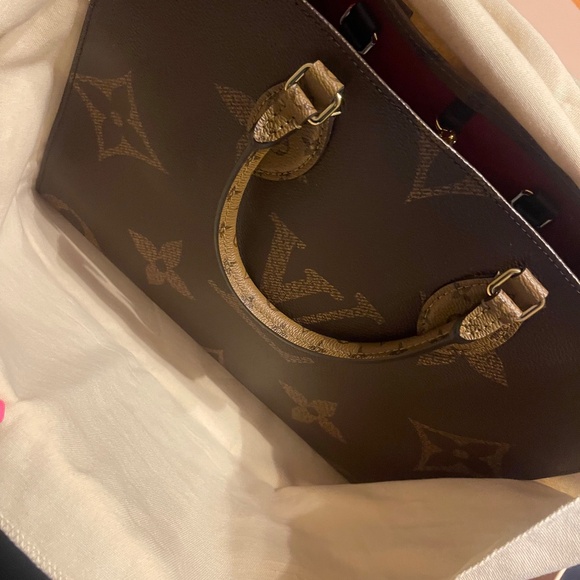 Louis Vuitton On The Go - Picture 2 of 8